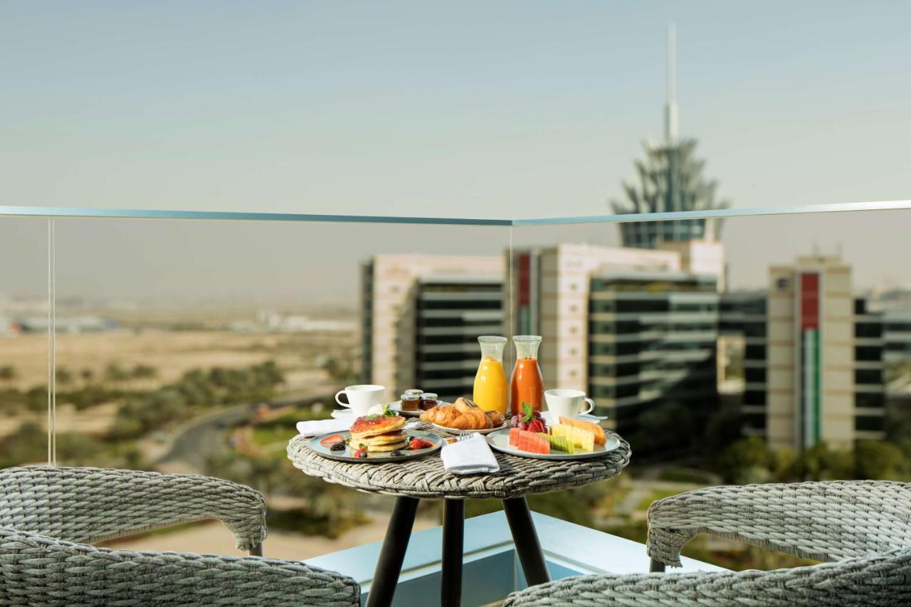 Radisson Blu Hotel Apartment Dubai Silicon Oasis ภายนอก รูปภาพ
