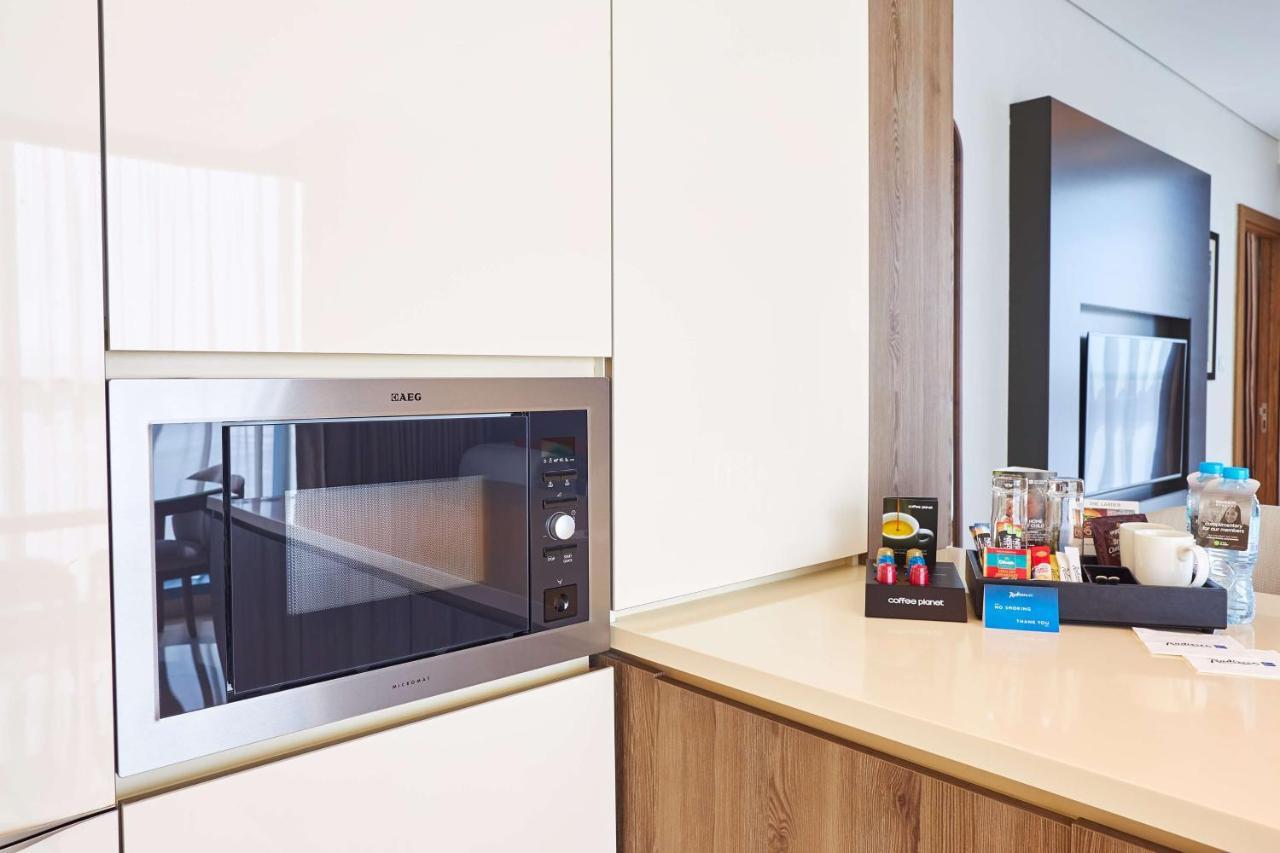 Radisson Blu Hotel Apartment Dubai Silicon Oasis ภายนอก รูปภาพ